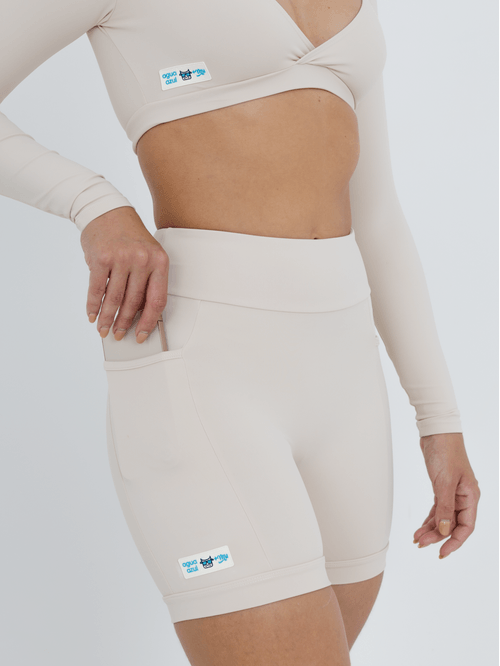 Short New Biker Cream