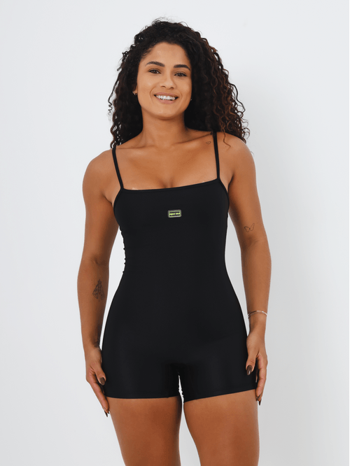 Macaquinho Basic Black Shine